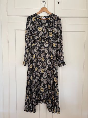 Dea Kudibal Kleid Grösse S (ich trage 38)