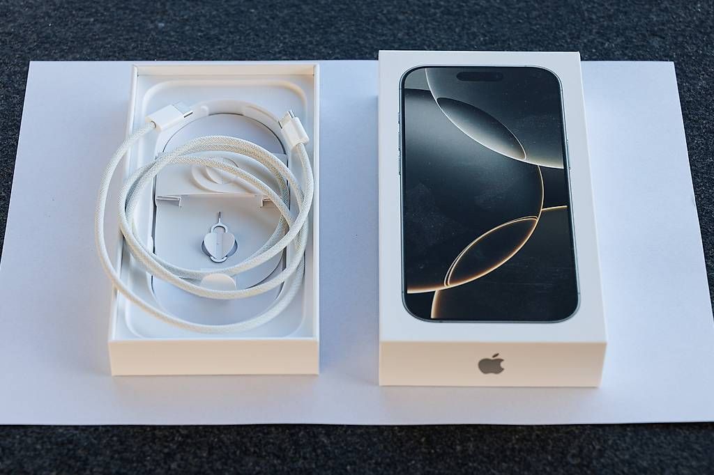 Handys / Smartphones: iPhone 16 Pro 512 GB – Gebraucht aus La Conversion von antonioatvd 4