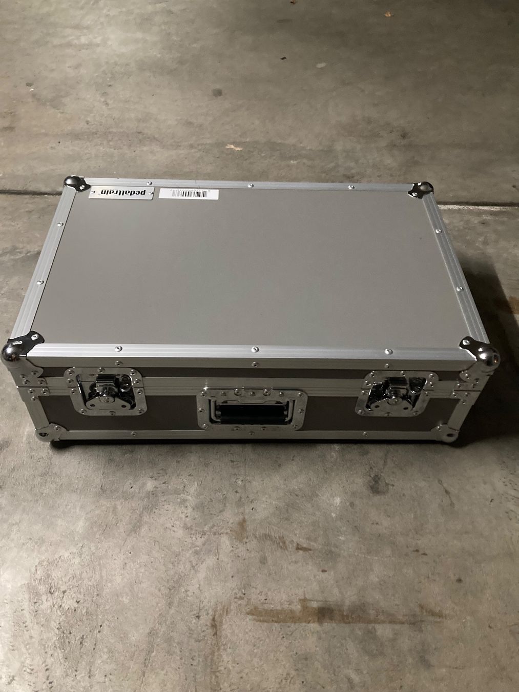 Strumenti musicali: Pedalboard avec flight case et alimentation – Usato da Lausanne venduto da lau_n9jn 3
