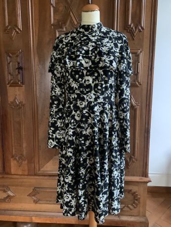 VALENTINO Kleid 100% Seide Gr 44 IT NP 4200,-  Zustand: NEU