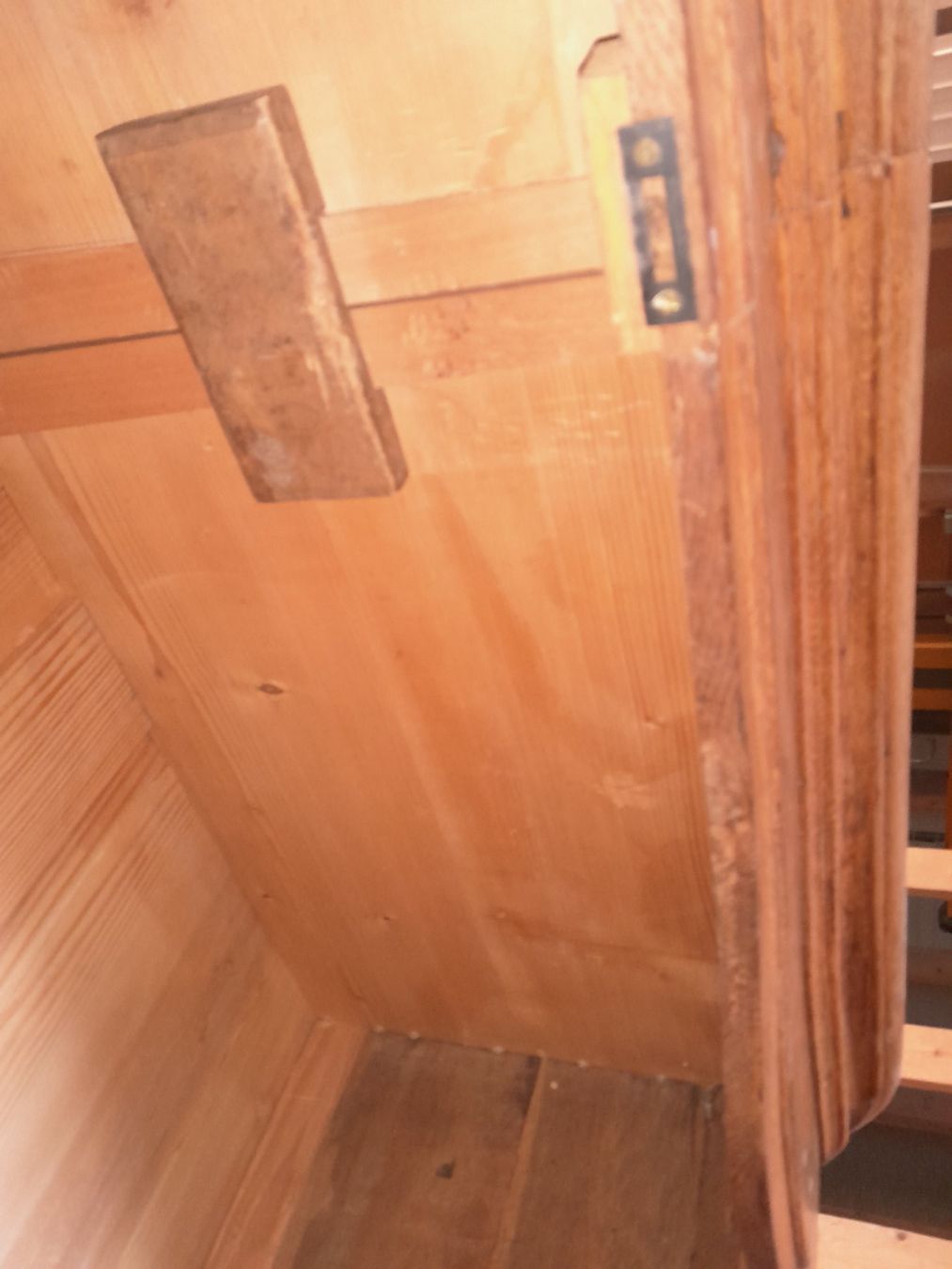 Armadi: Antiker Schrank – Usato da Ulisbach venduto da Toggenburg35 5