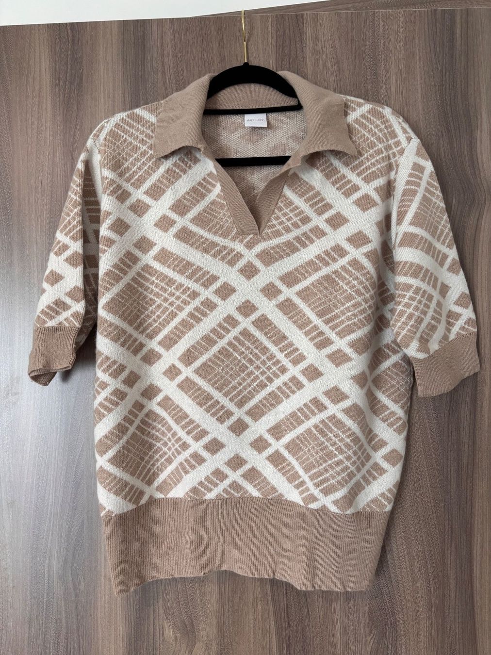 Madeleine Magliette Polo: Luxus Strick Poloshirt von Madelaine – Nuovo (secondo la descrizione) da Châtelaine venduto da Maronggi