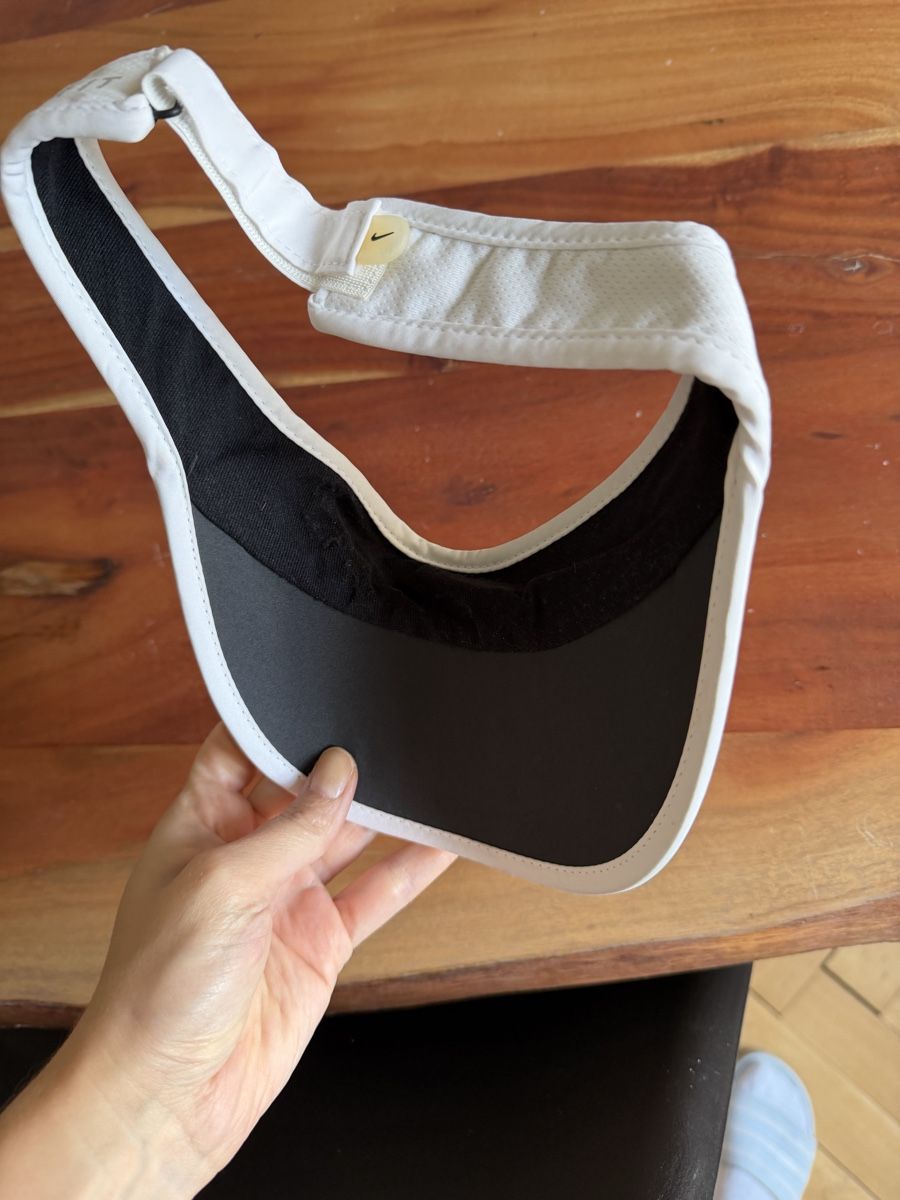 Nike Chapeaux, bonnets & casquettes: Nike Featherlight Dri-Fit Visor weiss – Neuf (Voir description) à St. Gallen par giu_5xcq 1