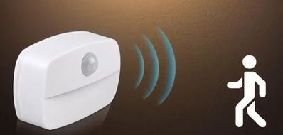 Lampes: LED Sensor Lampe mit Bewegungsmelder – Neuf avec emballage d'origine à St. Margarethen TG par Smiley-Face 1