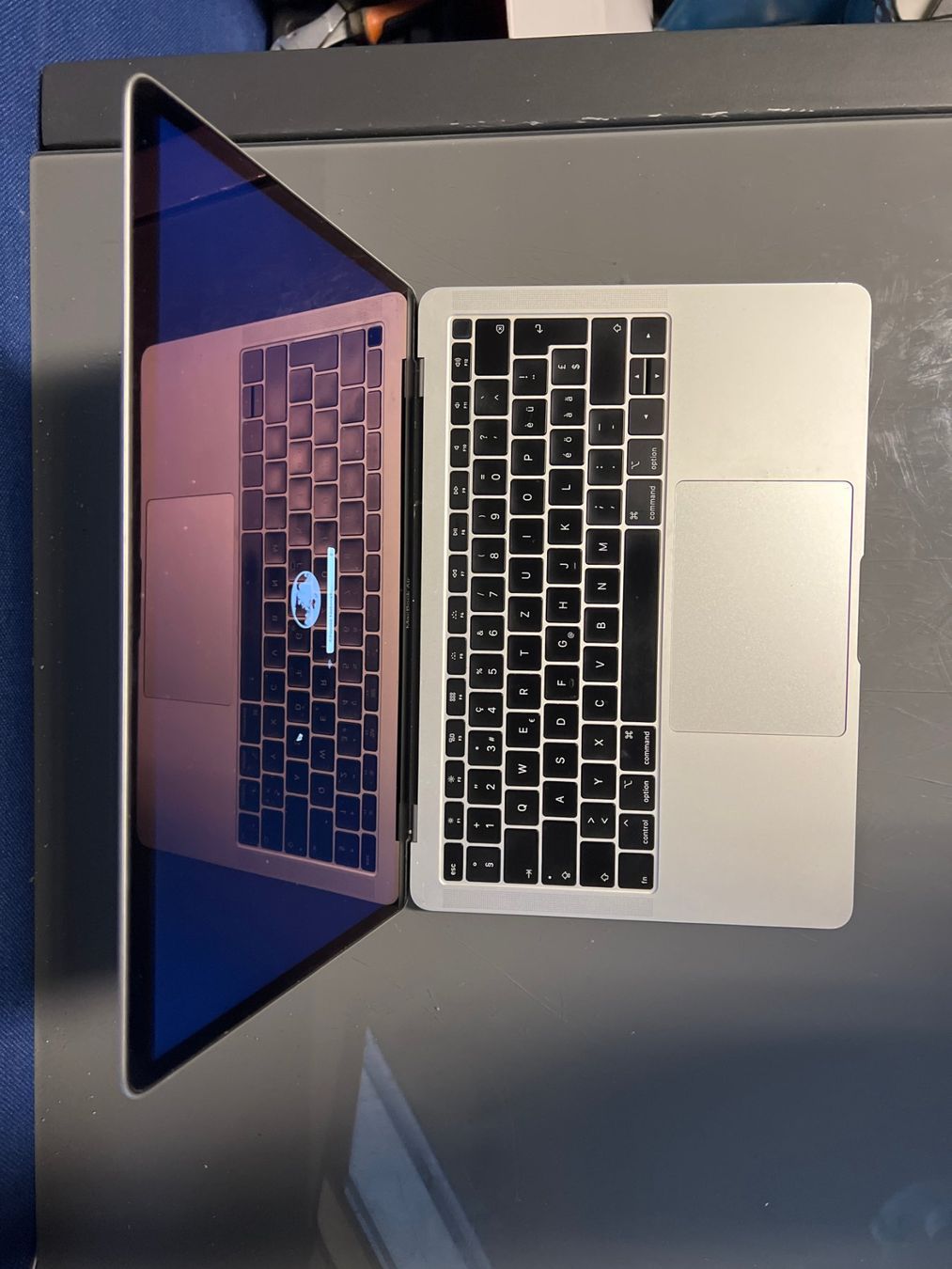 Apple Notebook: MacBook Air 13" 2018 Silber , iCloud sperre #46 – Difettoso da Dietikon venduto da speedkauf 3