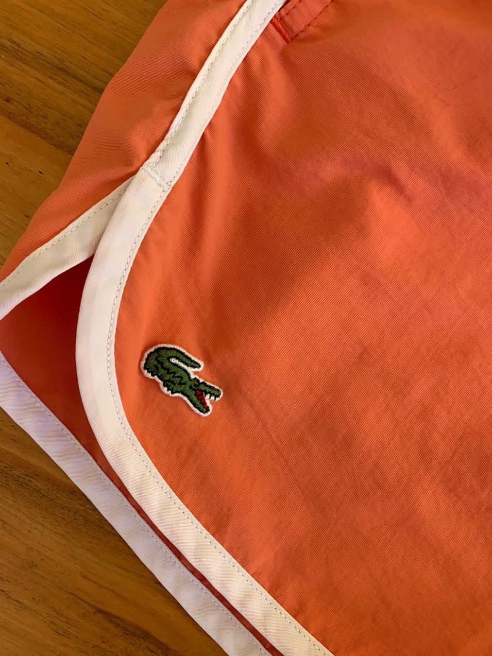 Lacoste Costumi da bagno: LACOSTE kurze Badehose Grösse 4 – Usato da Meiringen venduto da Jackwashere 1