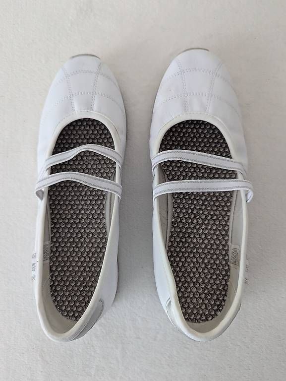 Scarpe da donna: Sneaker Graceland, Grösse 39, weiss / silber – Usato da Zürich venduto da est_q7sj 2