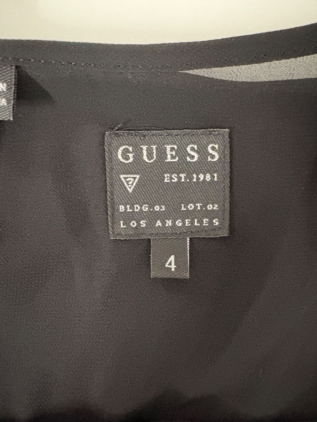 Guess Giacche: Guess Schwarzer Blazer kurz 36 transparent – Nuovo (secondo la descrizione) da Regensdorf venduto da secondchancefashion 5