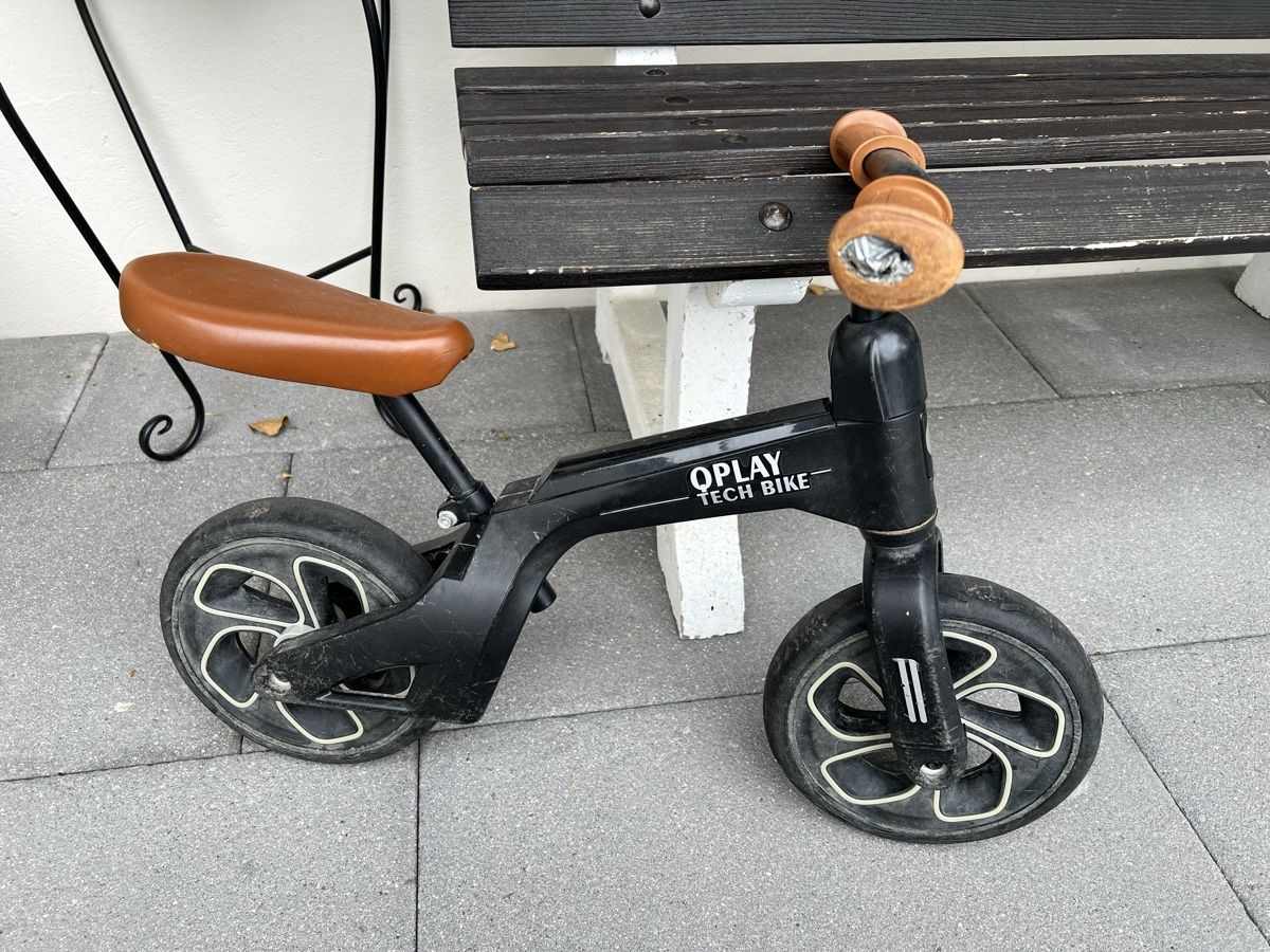 Fahrzeuge für Kinder: Laufrad – Gebraucht aus Holderbank AG von bg79 1