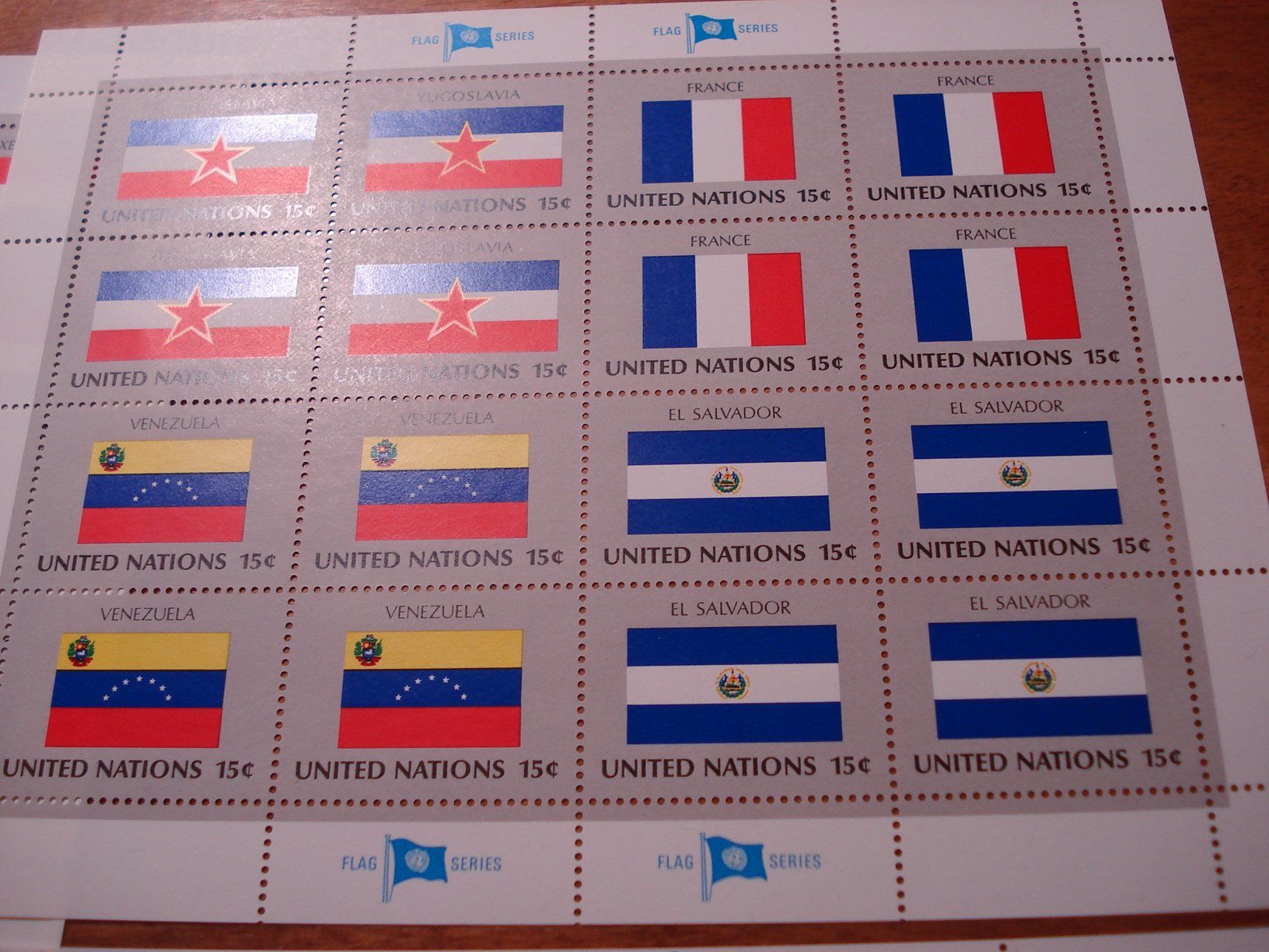 Tutti i francobolli: Bogensatz United Nations, New York** + o – Usato da Niederwil AG venduto da morostahu