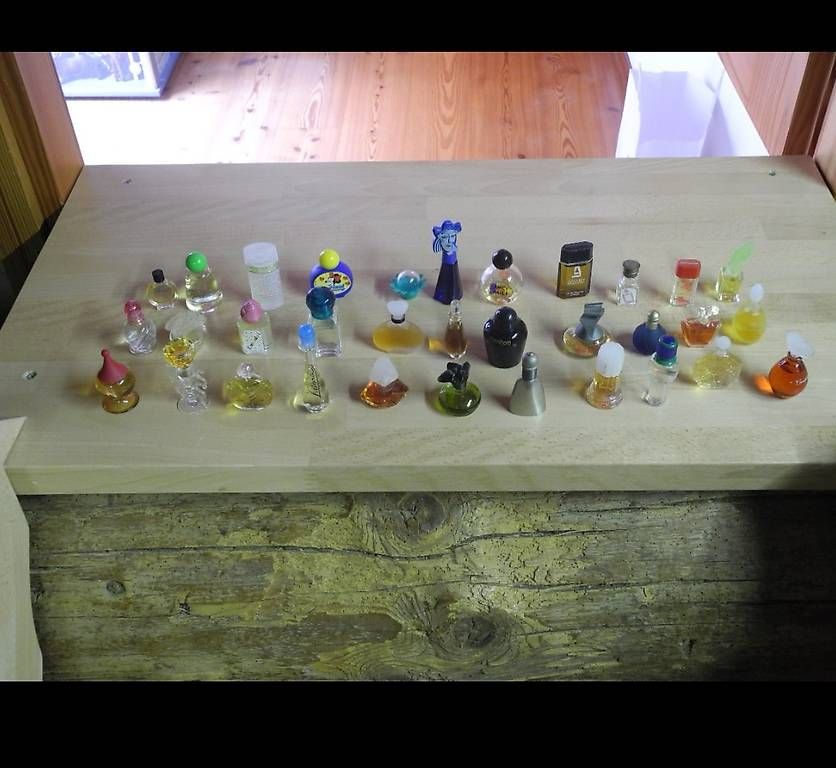 Verres: Profumini da collezione con bacheca – D'occasion à Lostallo par Berenike 4