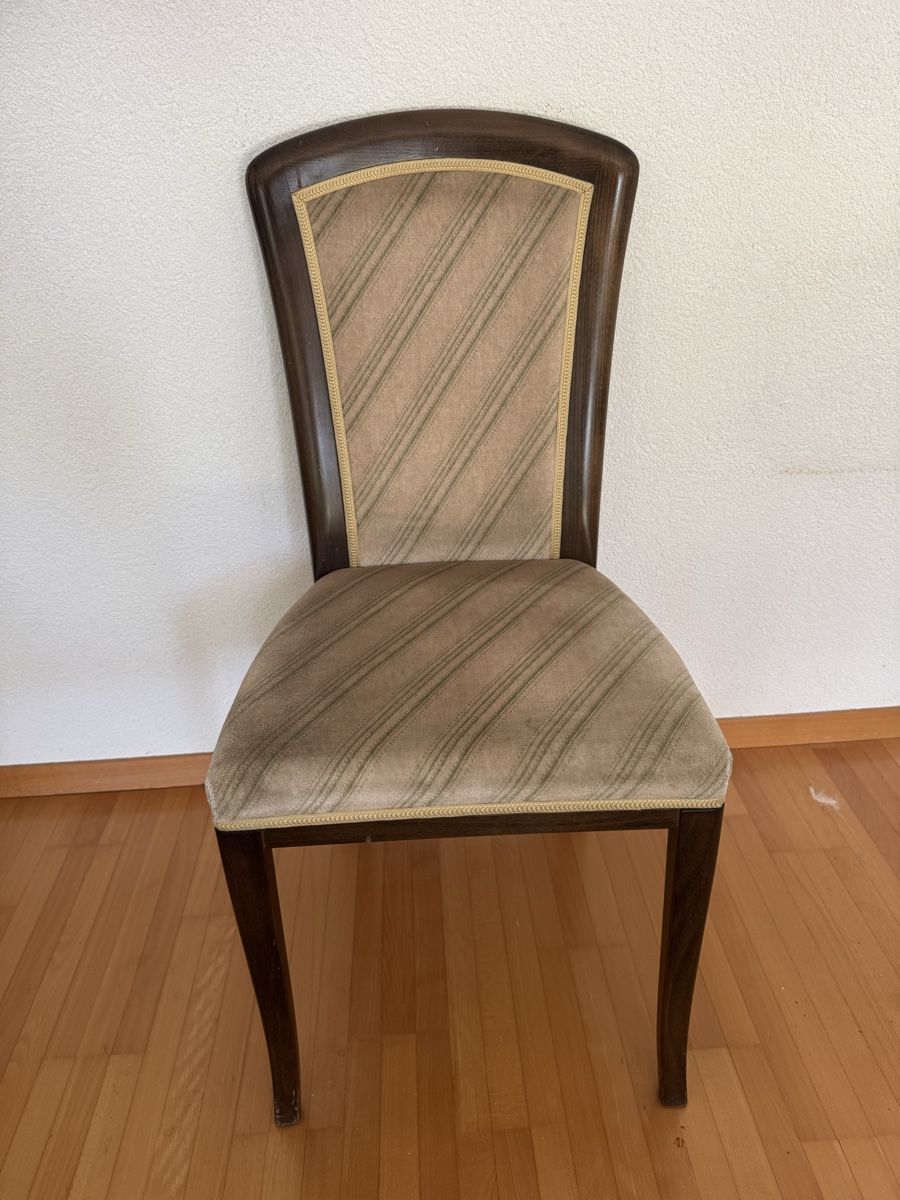 Sedie: 8 Esszimmer Stühle  – Usato da Langnau am Albis venduto da pla_2vk5 2