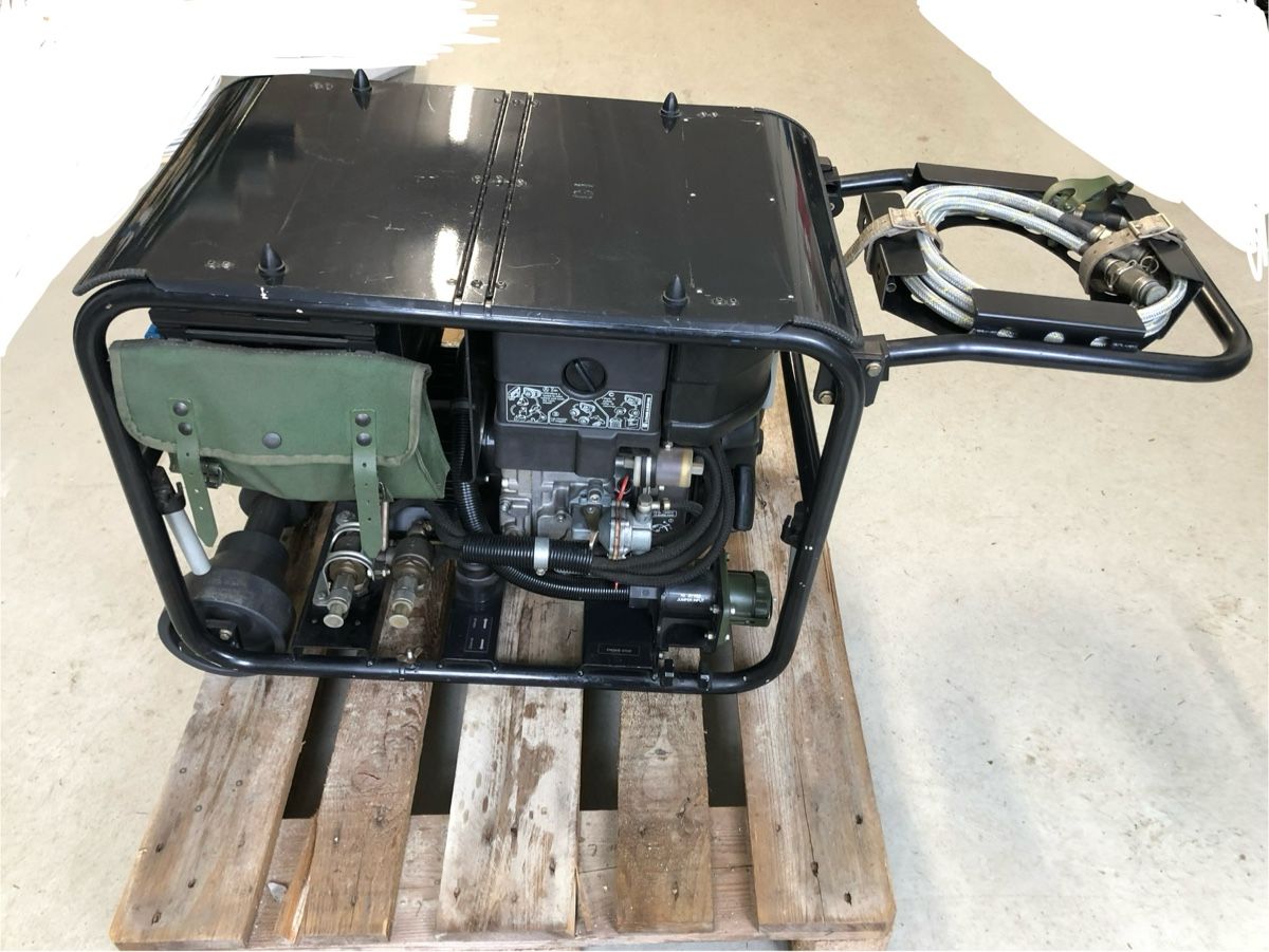 Generatori di corrente: Generator Notstrom Diesel 230V Schallschutz – Nuovo (secondo la descrizione) da Schindellegi venduto da mts8835 8