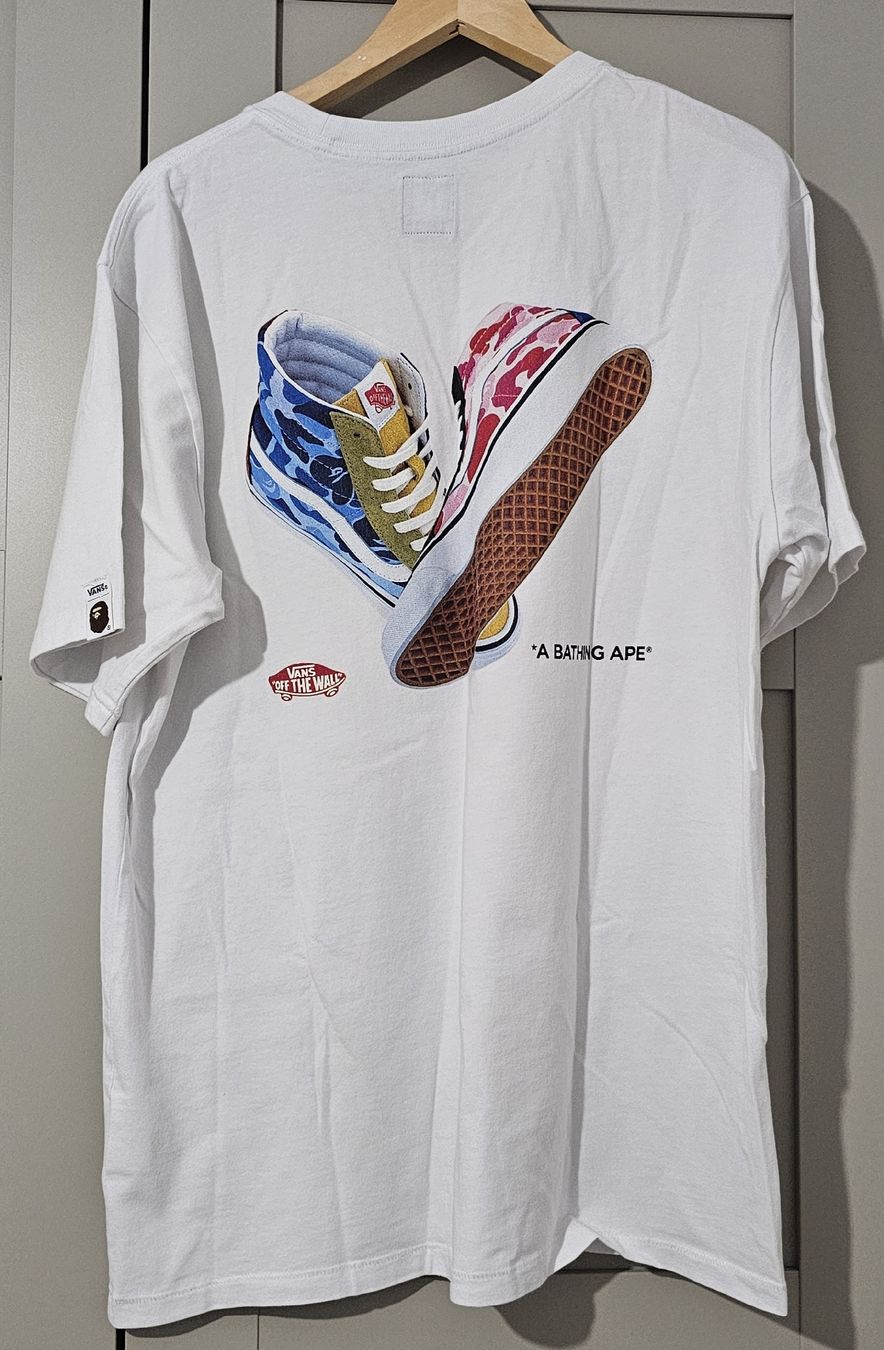 Bape T-shirt: Tshirt Bape x Vans L – Nuovo (secondo la descrizione) da Pully venduto da RandomZero 2