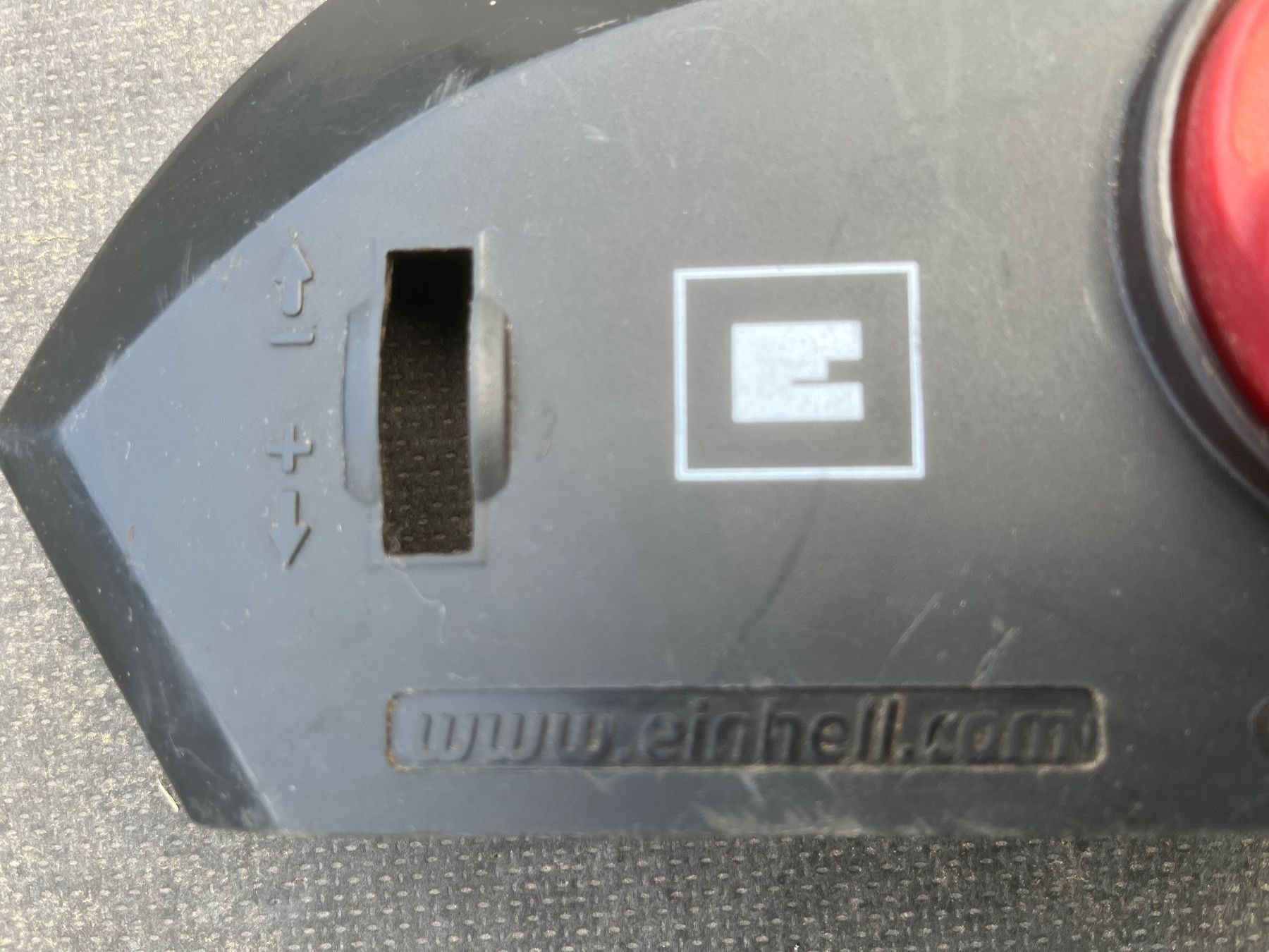 Einhell Sägen: Einhell Kettensäge Deckel – Gebraucht aus Magden von Hornet2 4