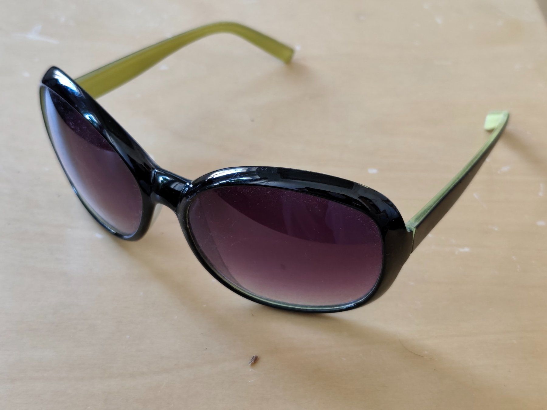 Brillen & Gläser: 3 paires de lunettes de soleil – Gebraucht aus Delémont von antioque 2