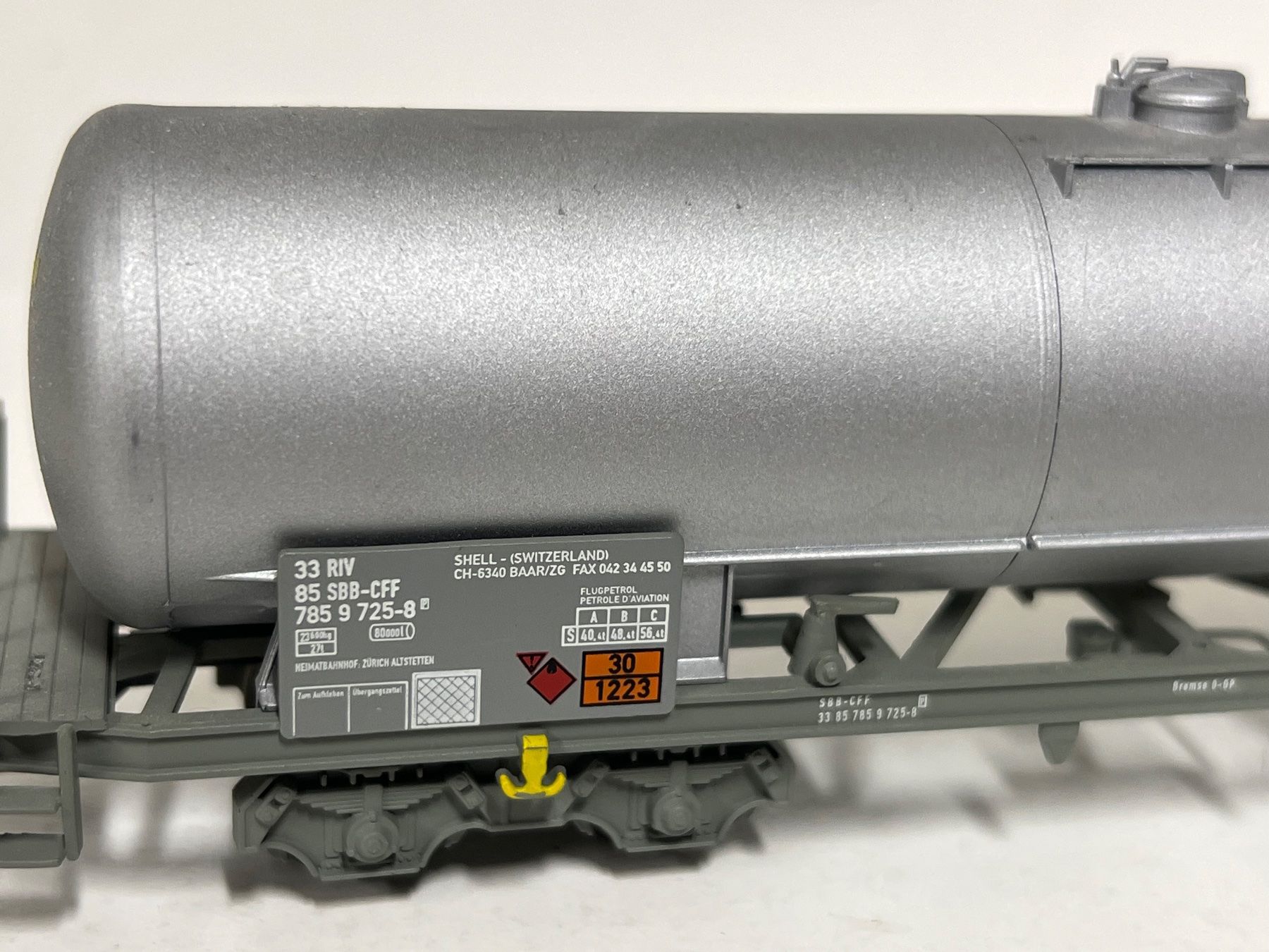 Liliput Modelleisenbahnen: Liliput  SBB CFF SHELL  H0 DC – Gebraucht aus Geroldswil von TopTrain54 2