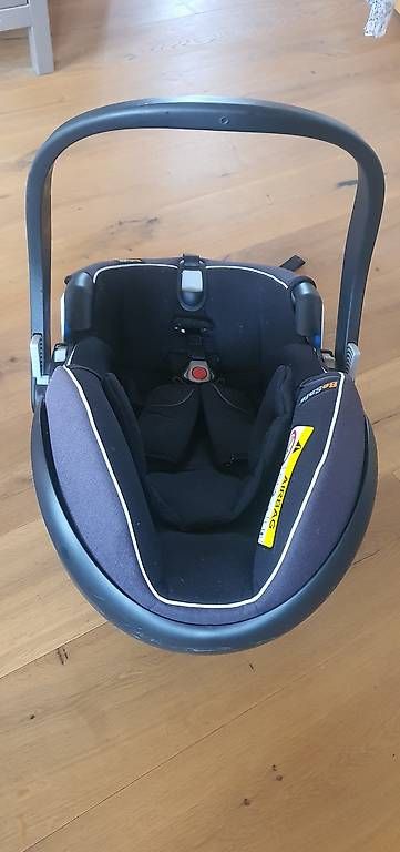 Seggiolini per auto: Babyschale von Besafe mit Basisstation – Usato da Diemtigen venduto da Luckern 1