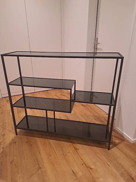 Livique Vetrine: Vitrine Livique – Usato da Obernau venduto da Scherwin.amini 4