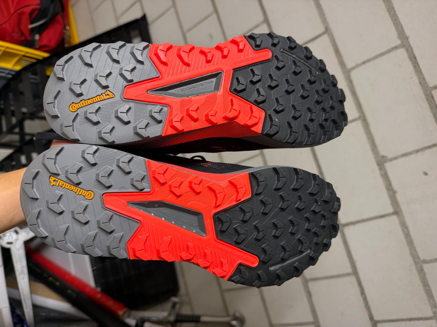 Adidas Scarpe da uomo: Adidas Terrex Schuhe – Nuovo (secondo la descrizione) da Güttingen venduto da JeffreyGucc 6