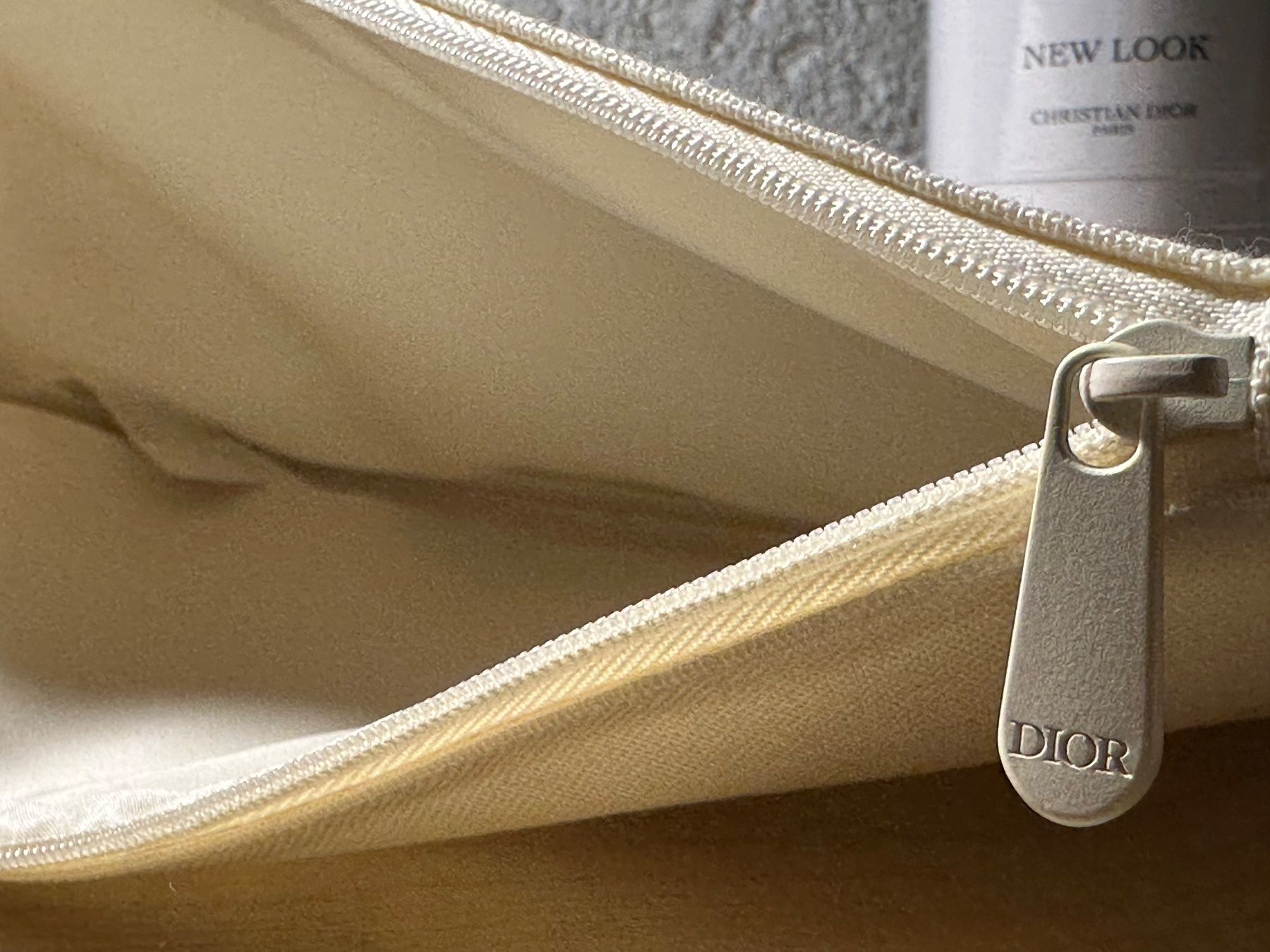 Dior Profumi & Eau de Toilette: Dior , New Look, Eau de Parfum, 100ml, neu – Nuovo e nell'imballaggio originale da Aarburg venduto da flacon05 3