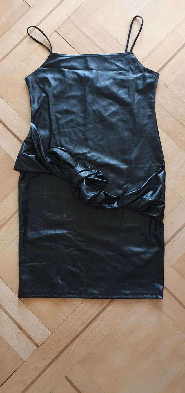 Asos Kleider: ASOS Kleid schwarz Lack Optik Gr. 36 – Neu (gemäss Beschreibung) aus St. Gallen von rid_2fs2