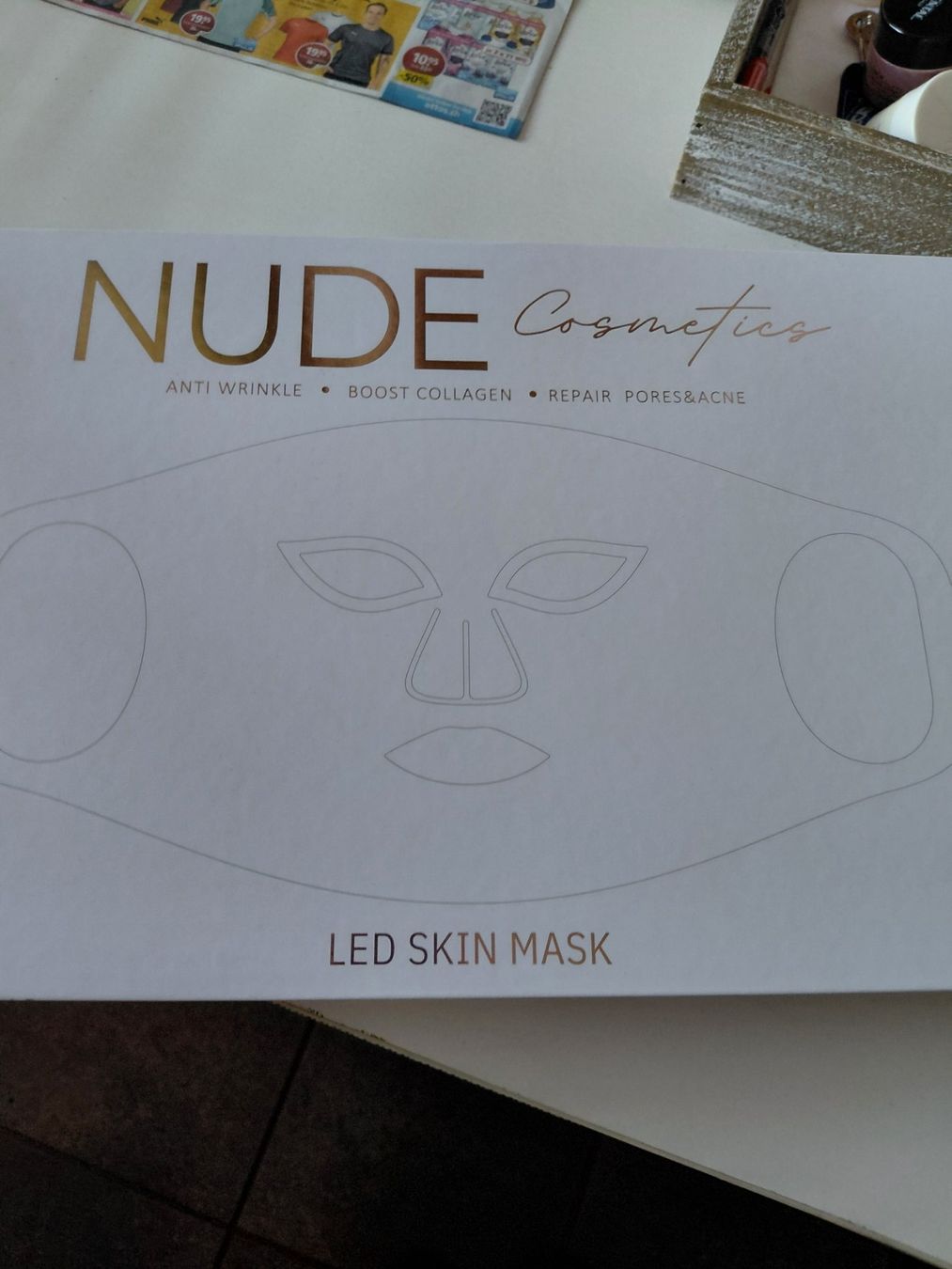 Visage & Oreilles: Neuwertige led skin mask – Neuf (Voir description) à Aesch BL par shiva0211