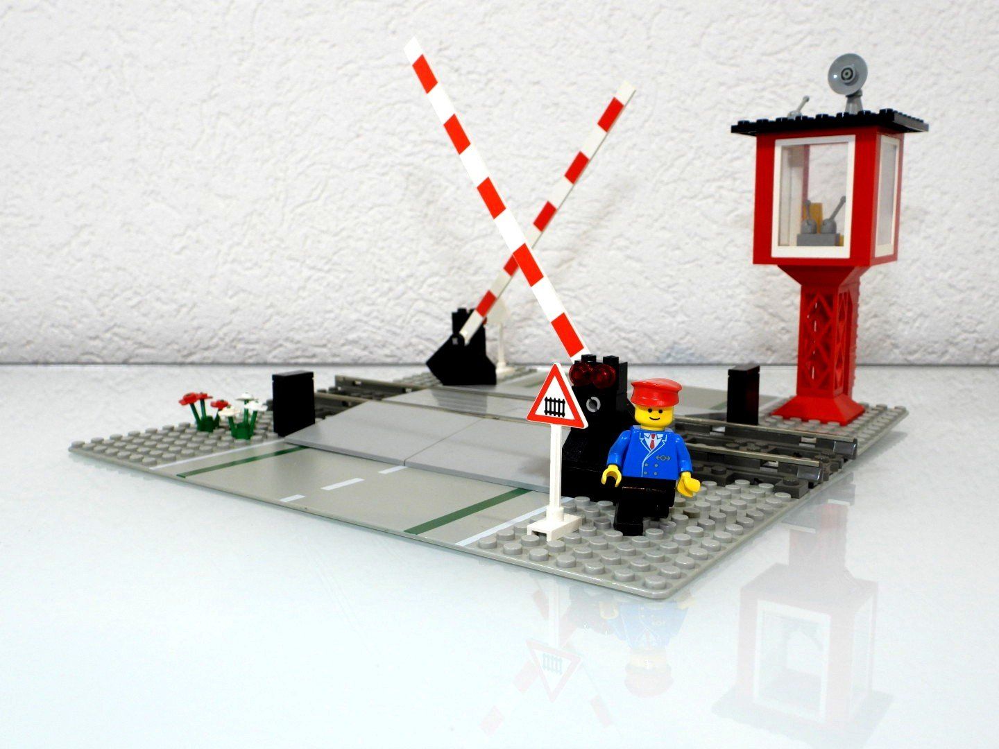 Lego Baukästen: LEGO EISENBAHN 4539 BAHNÜBERGANG 9 VOLT – Gebraucht aus Turbenthal von Ddanuh 3
