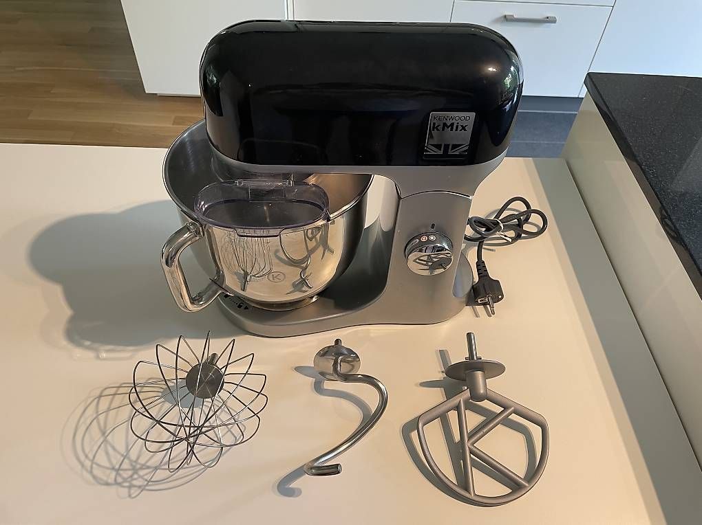 Elettrodomestici da cucina: Kenwood kMix Stand Mixer  Complete with All Attachments – Usato da Spreitenbach venduto da ivo_f8n8 1