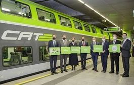 2 x City Airport Train der ÖBB H0 wie NEU WS / GL