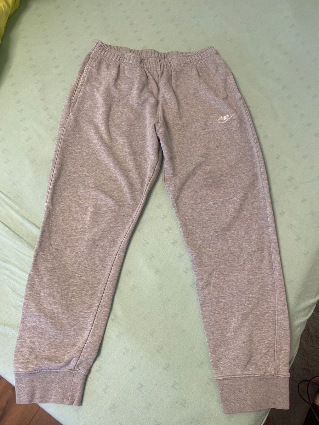 Nike Pantaloni: Nike Trainer Hose L – Usato da Wangen b. Olten venduto da janfon