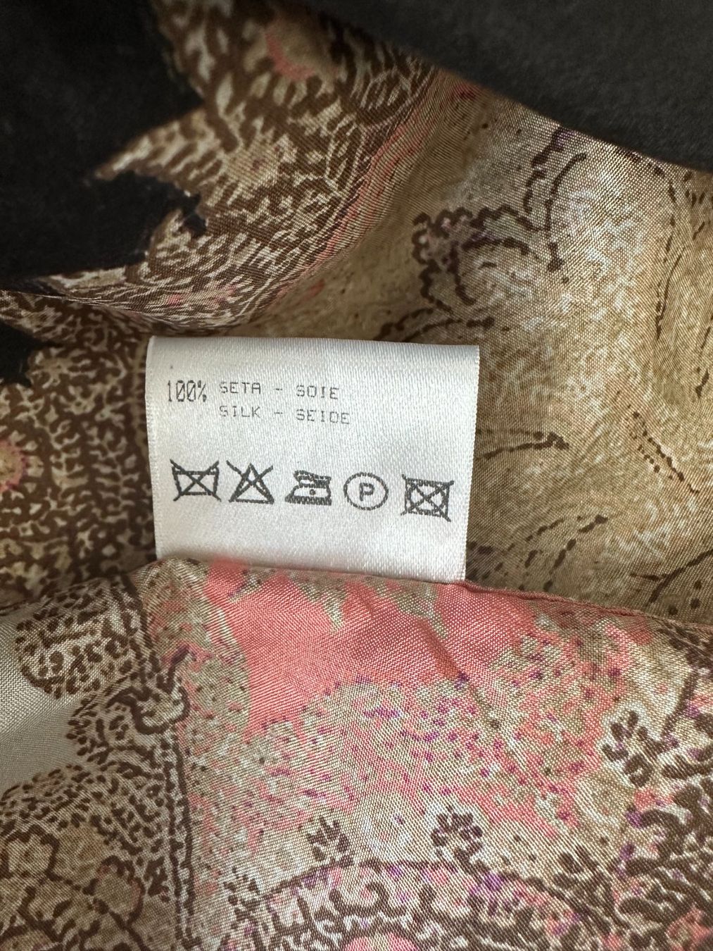 Roberto Cavalli Camicette: Seidenbluse von Roberto Cavalli – Usato da Zürich venduto da Rigiblick2 8