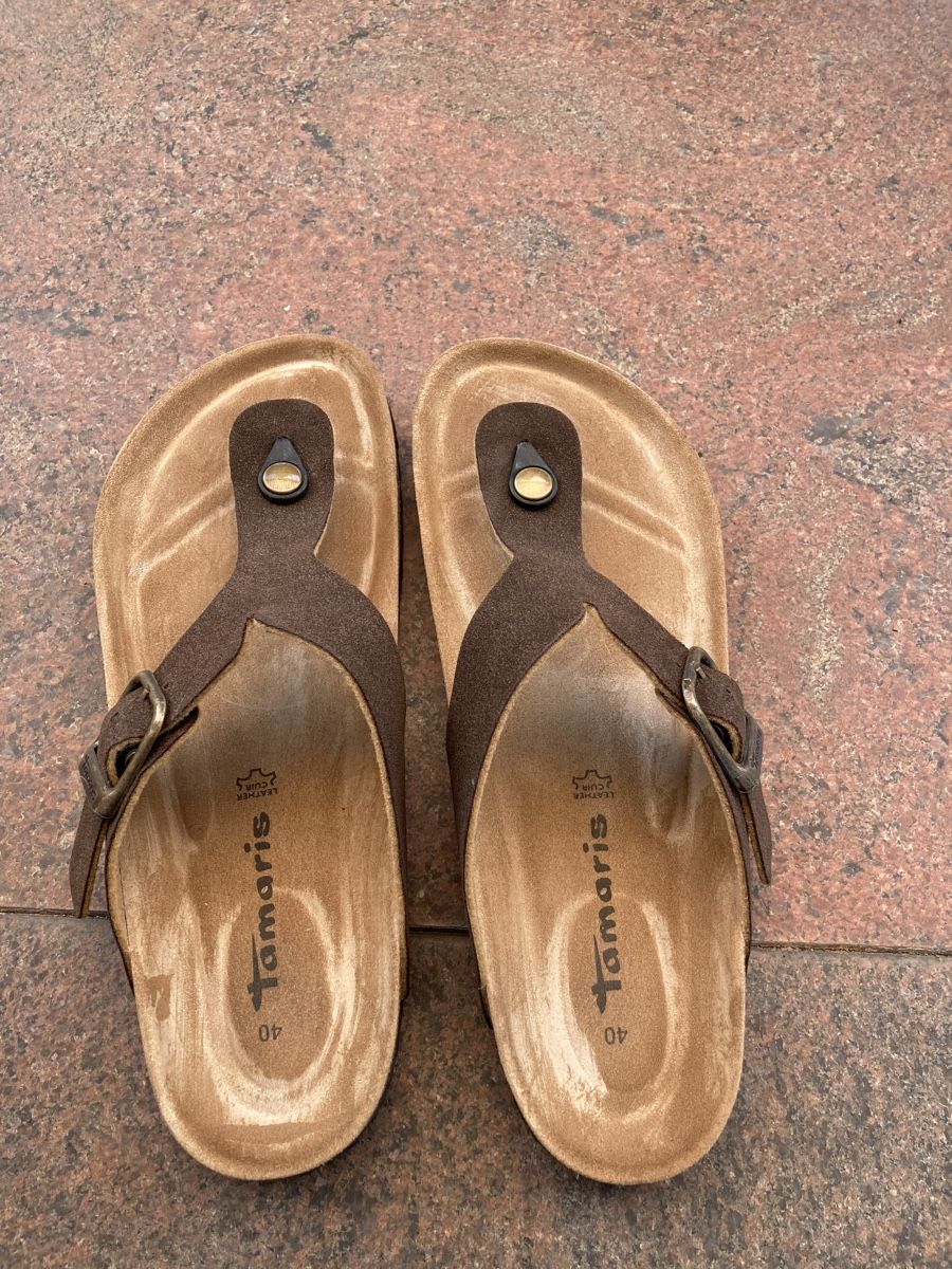Tamaris Scarpe da donna: Neuwertige Ledersandalen, 40 – Nuovo (secondo la descrizione) da Riehen venduto da utabear 4