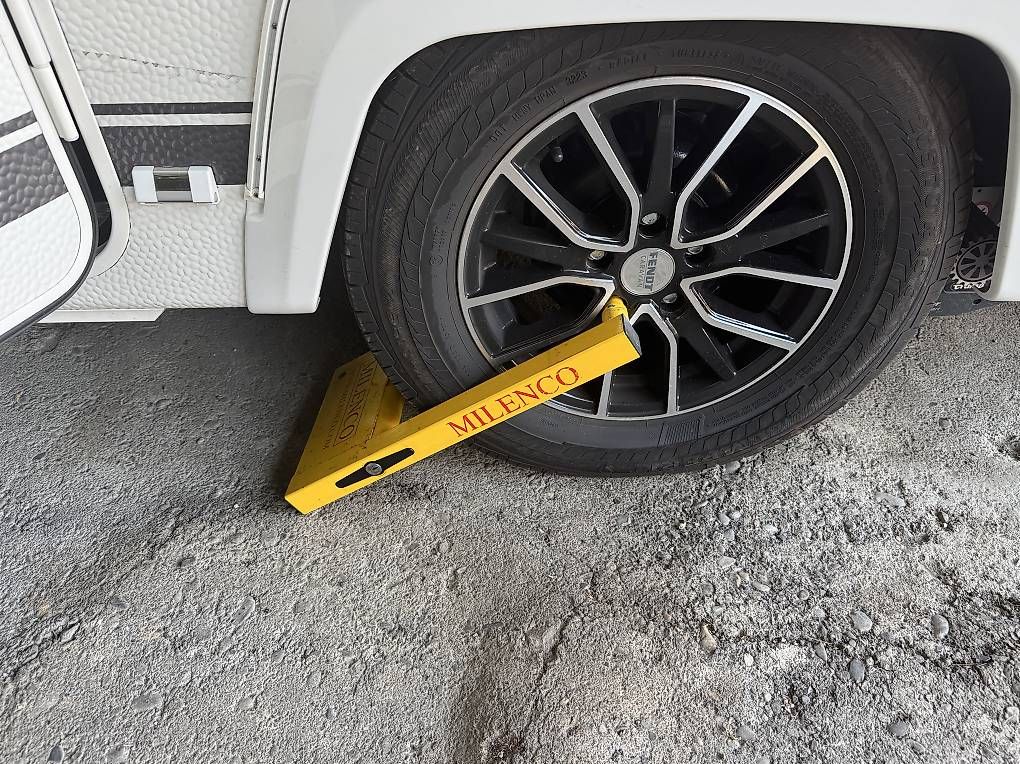 Sonstiges Fahrzeugzubehör: Milenco Radkralle – Gebraucht aus Unterengstringen von Heiri4 1