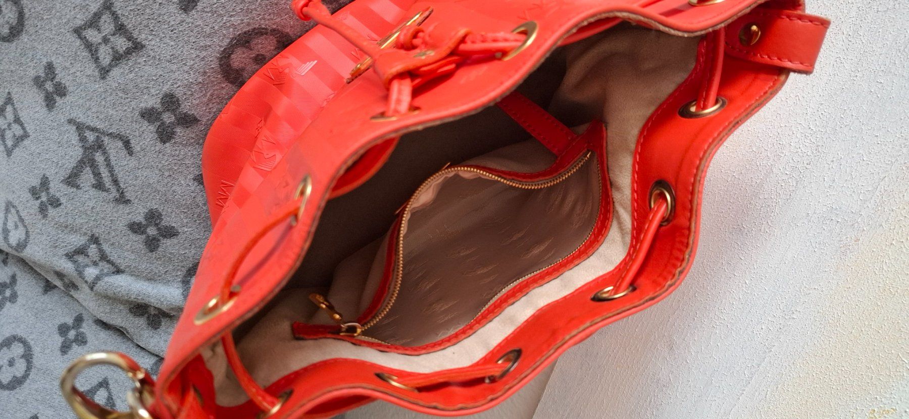 Maison Mollerus Borse da donna: Maison Mollerus Grabs Tasche! – Usato da Richterswil venduto da Hasino01 5