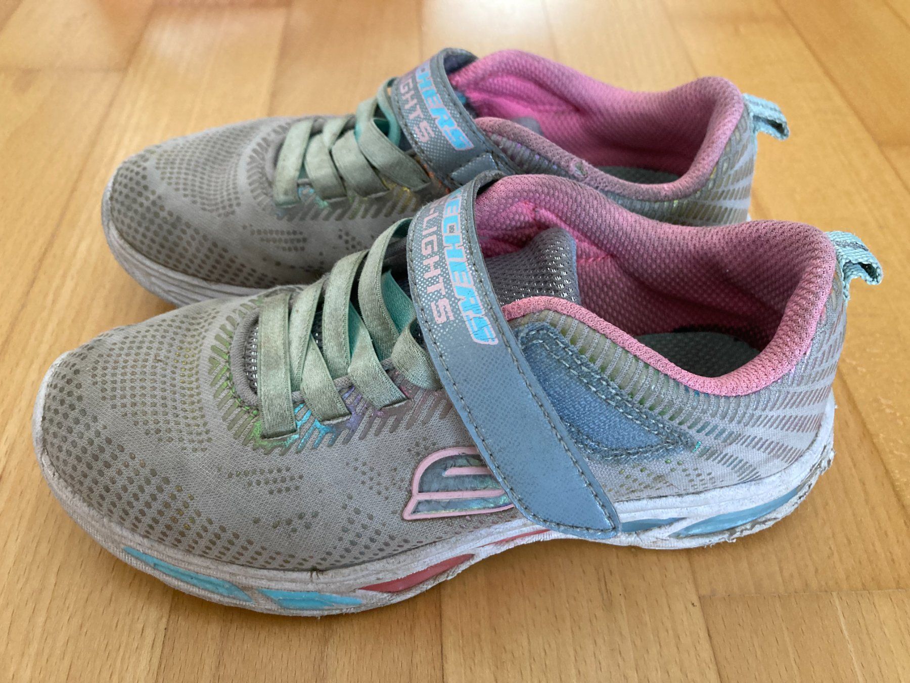 Skechers Scarpe per ragazze: Skechers "S-Lights" – Usato da Muttenz venduto da Juvenile33 2