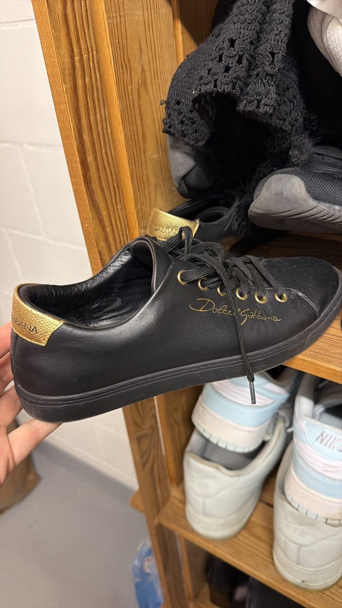 Damenschuhe: Sneaker – Gebraucht aus Zollikofen von ari_2n6c