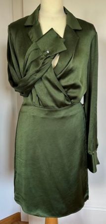 Mango Wickel-Kleid in Grün, Grösse L – Top Zustand!
