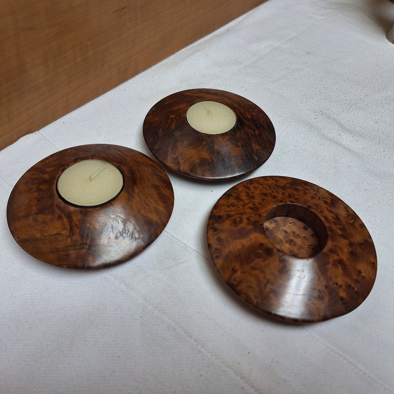 Portacandele: Versand möglich. Schöne originelle Teelichter-Halter, Holz – Usato da Winterthur venduto da Goldpipau 3
