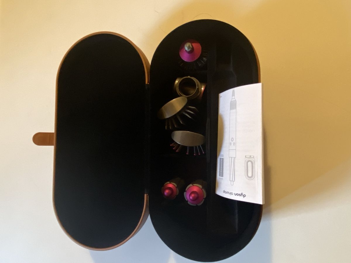 Prodotti per la cura & Articoli per la pulizia: Dyson Airwrap Leather Box and accessories- No Styler – Nuovo (secondo la descrizione) da Onex venduto da kan_s2lt