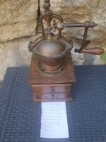 Moulin à café ancien bois et laiton fabriqué en Italie