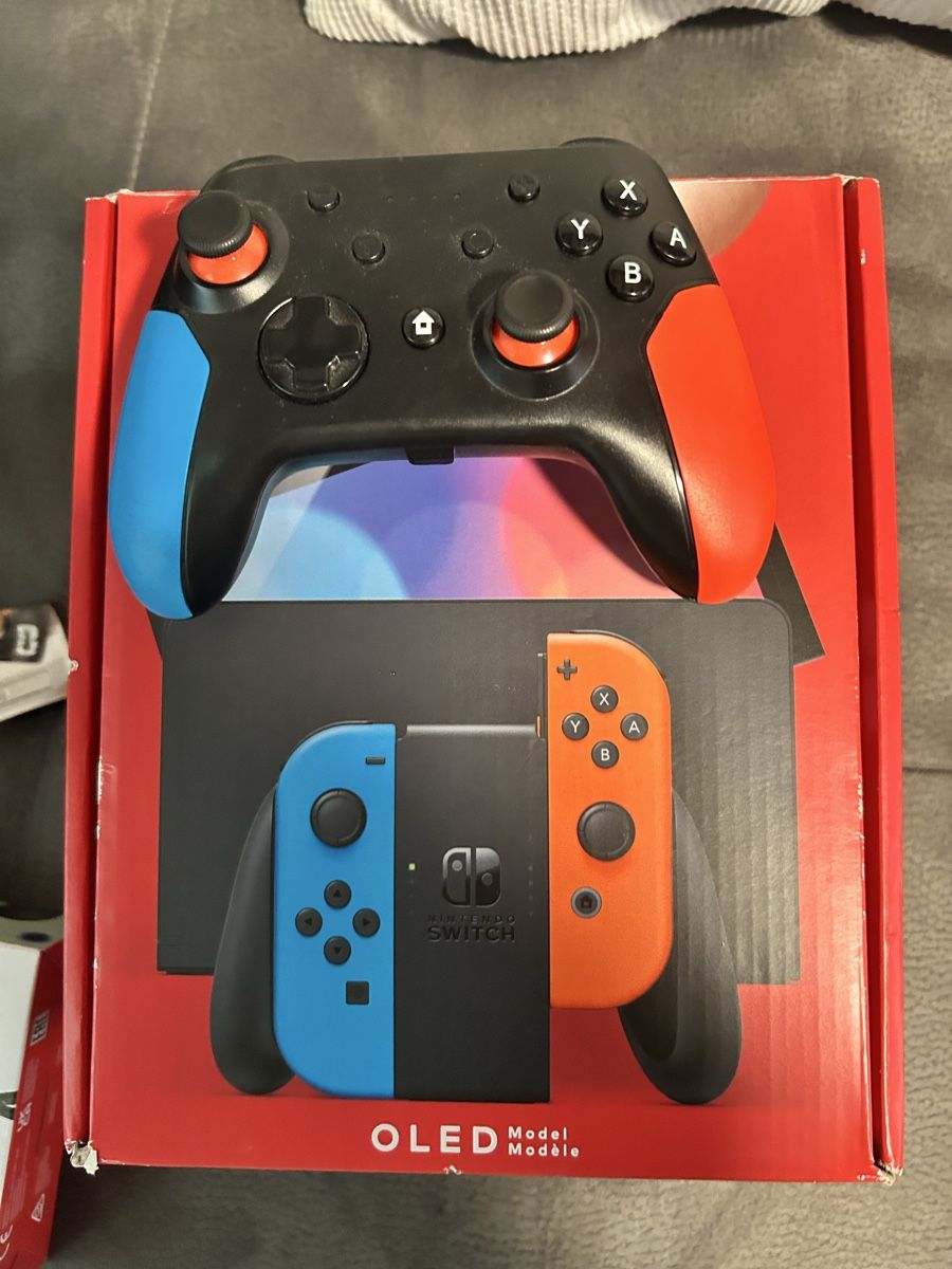 Nintendo Konsolen: Nintendo Switch OLED Konsole + pro Controller guter Zustand – Gebraucht aus Mitlödi von Mightybutcher 3