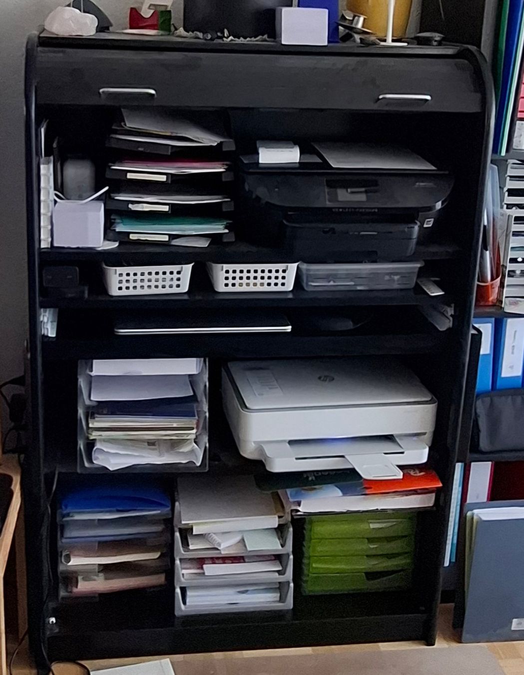 Armadi: Schrank mit Rolladen – Usato da Biel/Bienne venduto da Kokos4 1