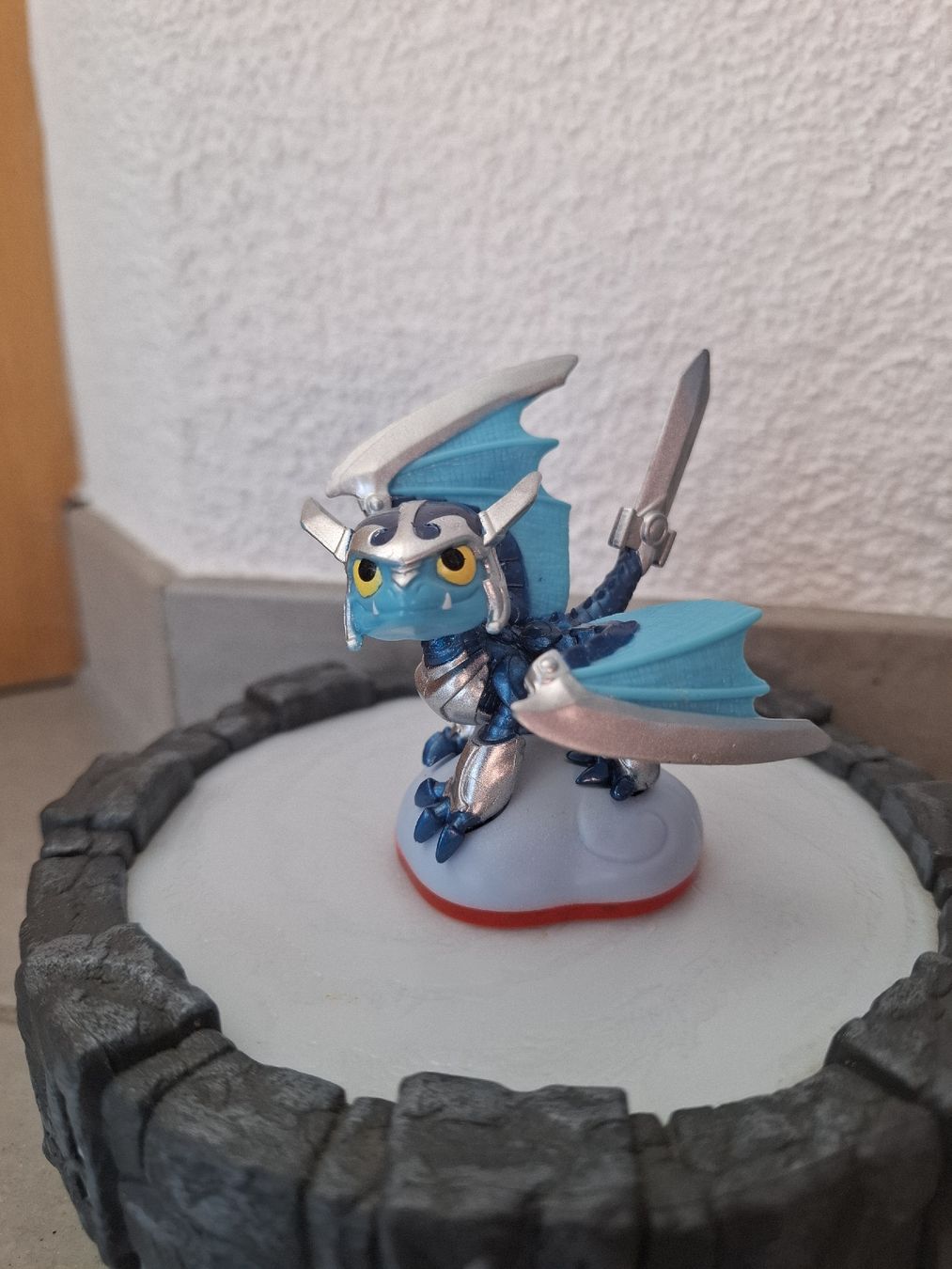 Nintendo Statuette: Skylanders Trap Team Blades – Nuovo (secondo la descrizione) da Hohentannen venduto da MagmaCollectibles