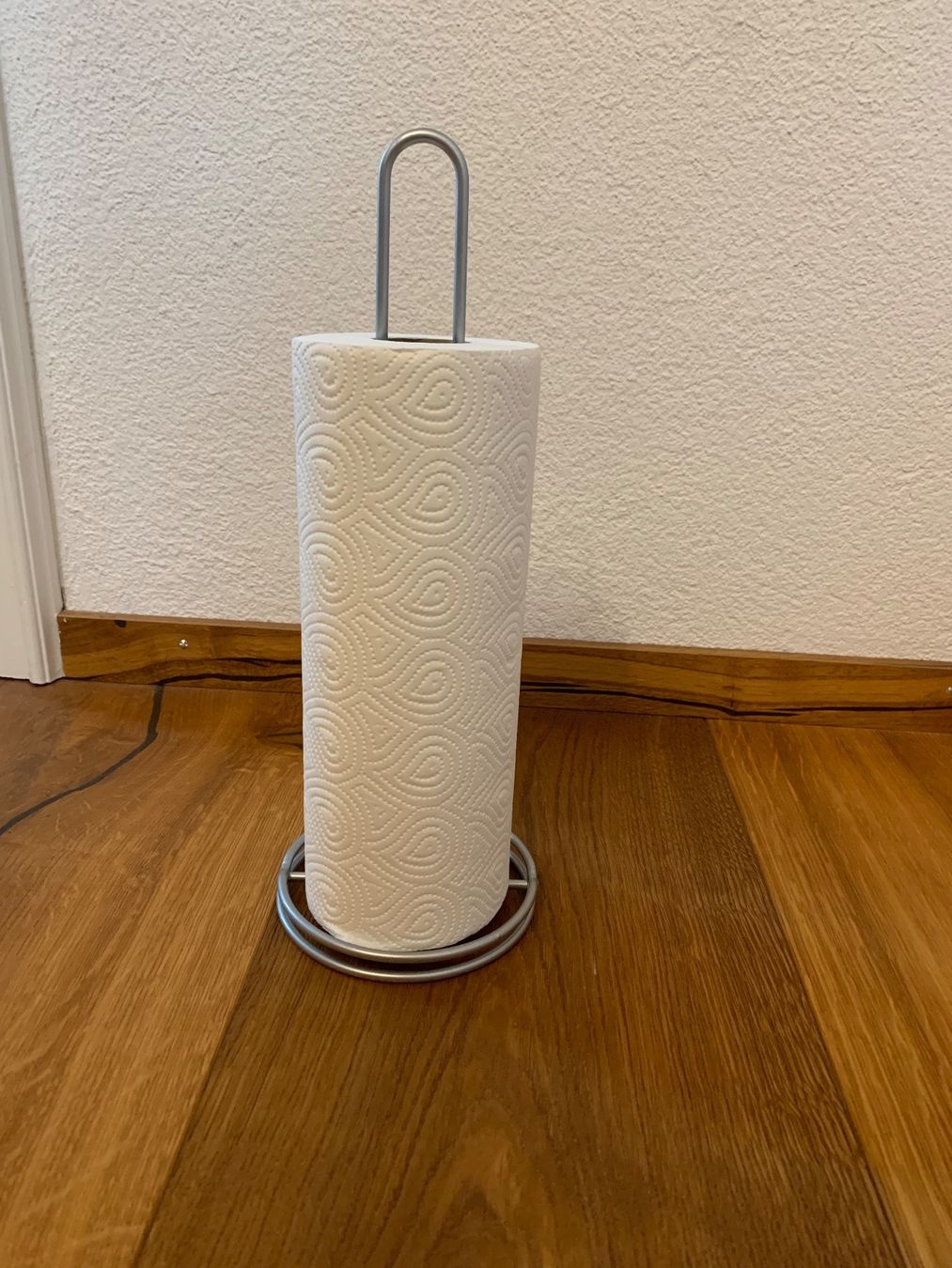 Altro in Decorazioni & Accessori: Küchenrollenhalterung Silber/Grau – Nuovo (secondo la descrizione) da Einsiedeln venduto da important__
