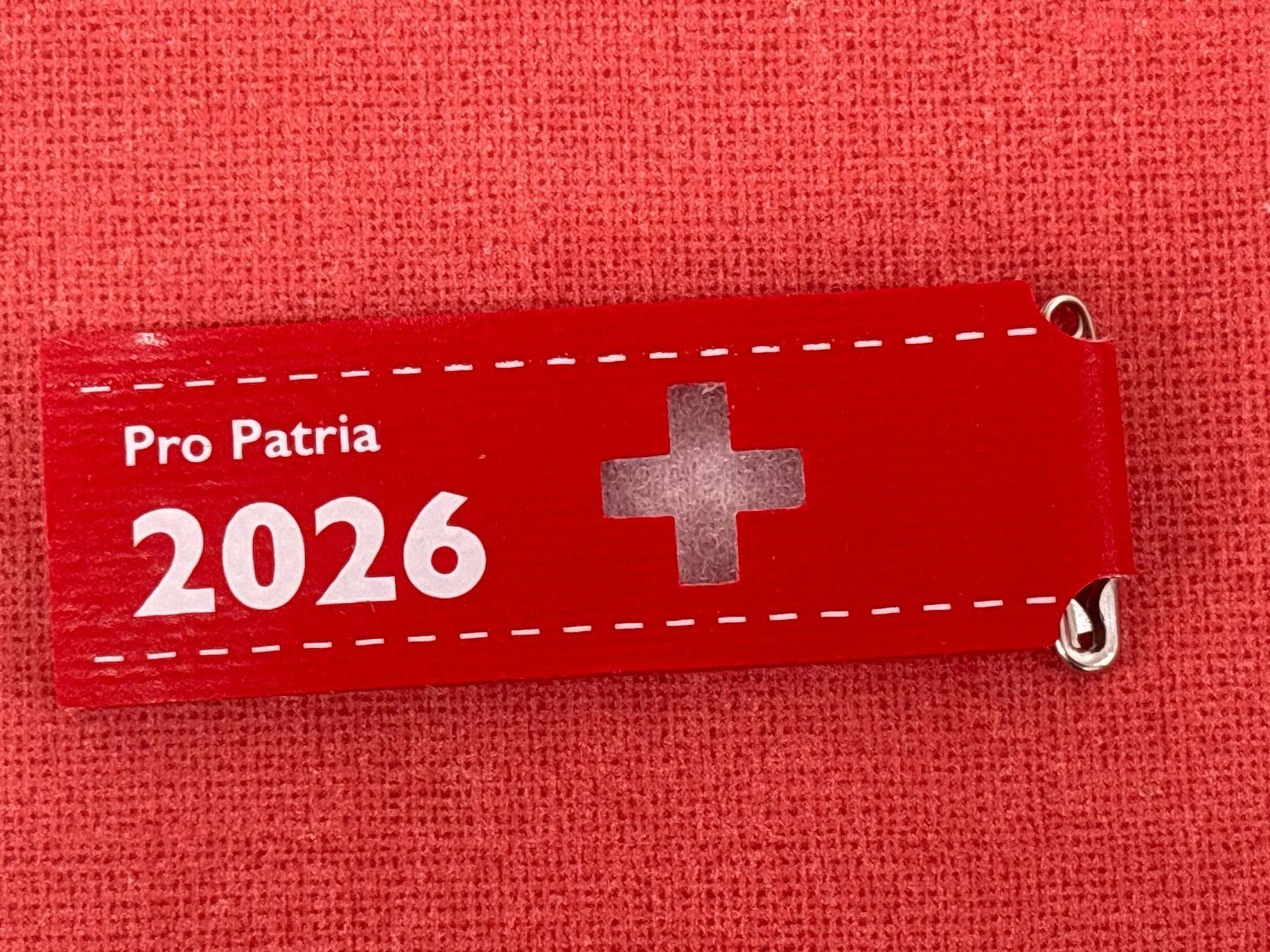 Placchette & Badge: 1 Augus-Abzeichen 2026 NEU – Nuovo (secondo la descrizione) da Ormalingen venduto da digital09