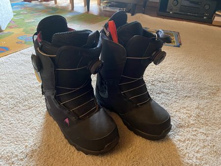 NEU Burton Felix Snowboard Schuhe grosse 23 (EU 36.5)