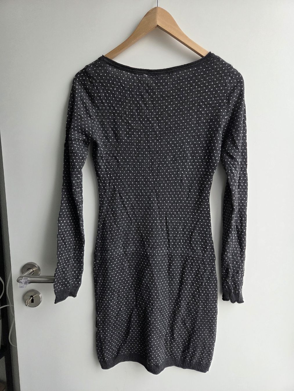H&M Vestiti: Süsses Kleid in Grau Gr. XS – Usato da Kriens venduto da ..stx.. 1