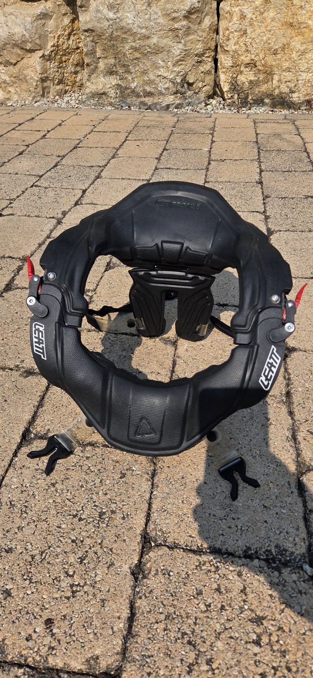 Leatt Schutz & Schoner: Leatt Nackenschutz 4.5 – Gebraucht aus Oberwangen b. Bern von Levidog 2