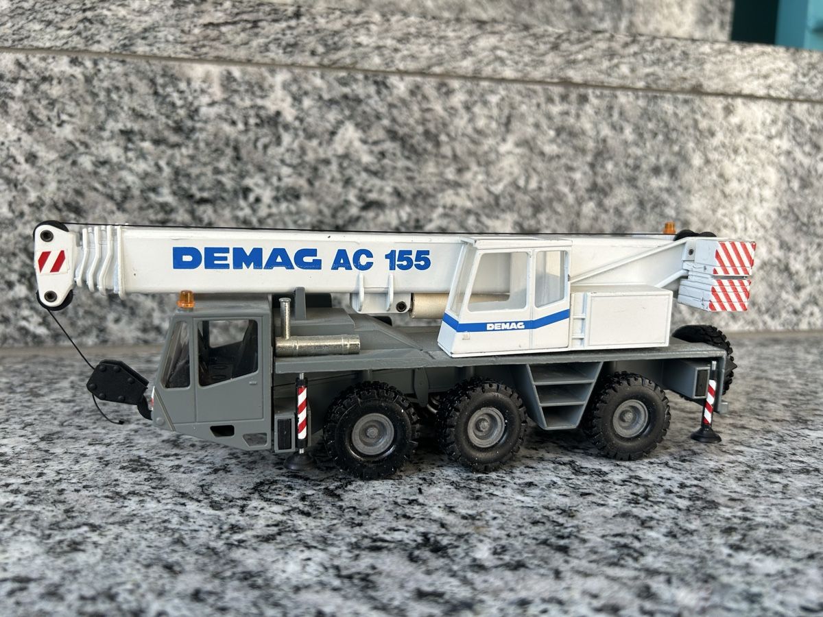 Modellbausätze & Standmodelle: Demag AC 155 Autokran, 1:50 – Gebraucht aus Horw von Tigercat635